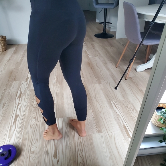 Athleta black leggings small - Picture 7 of 7